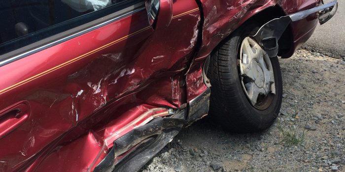 car-accident-1660670_1920